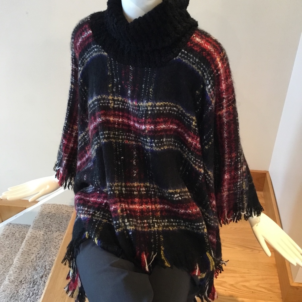 Charlie Paige plaid turtleneck sweater poncho one size fits all New NWT holiday